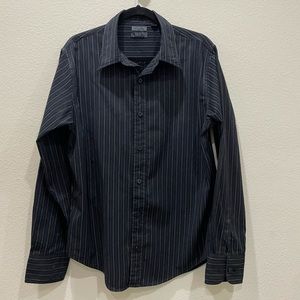 Men’s BKE Contour shirt size Large black and gray pin stripes button up
